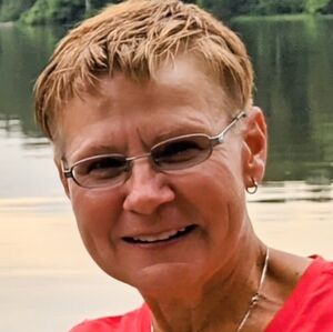 Meet your Posher, Julie